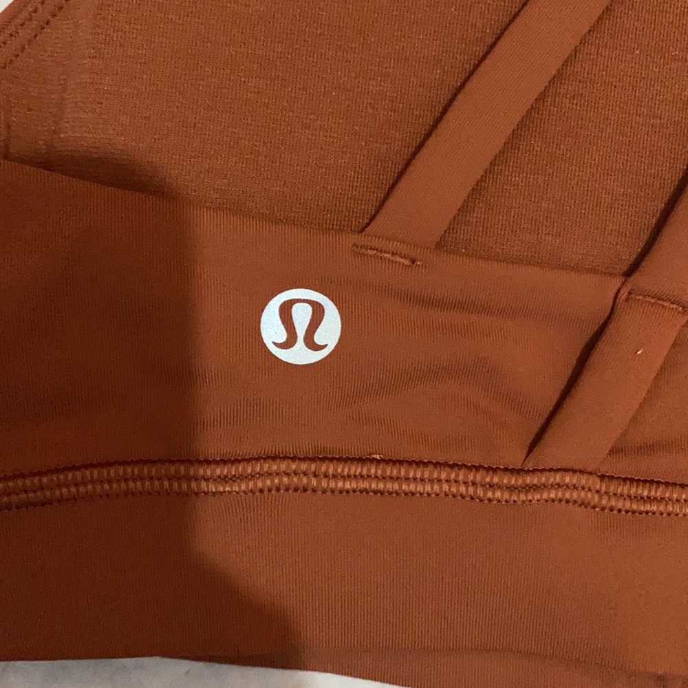 Great Condition! Only Worn Once! Size 4 Lululemon - image 3